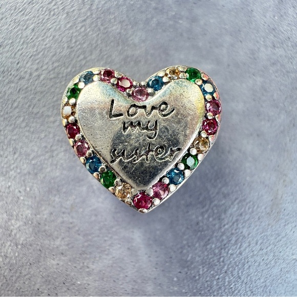 Charm "Love My Sister" with embedded multicolored rhinestones and little hearts - Picture 9 of 14